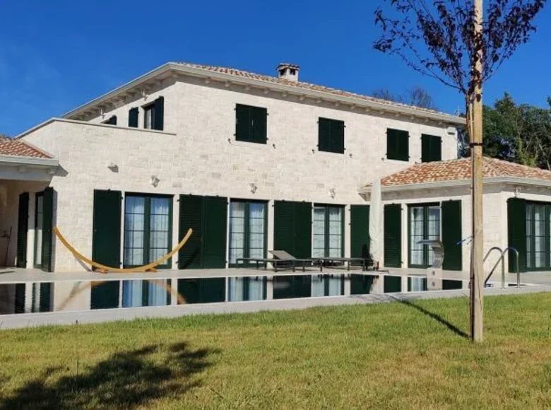 Villa 4 chambres 242 m² Porec, Croatie