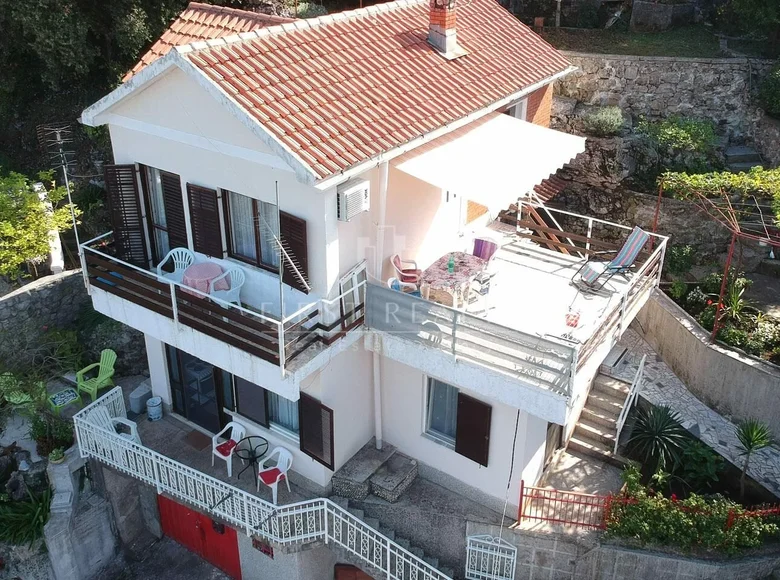 4 bedroom house 100 m² Krasici, Montenegro