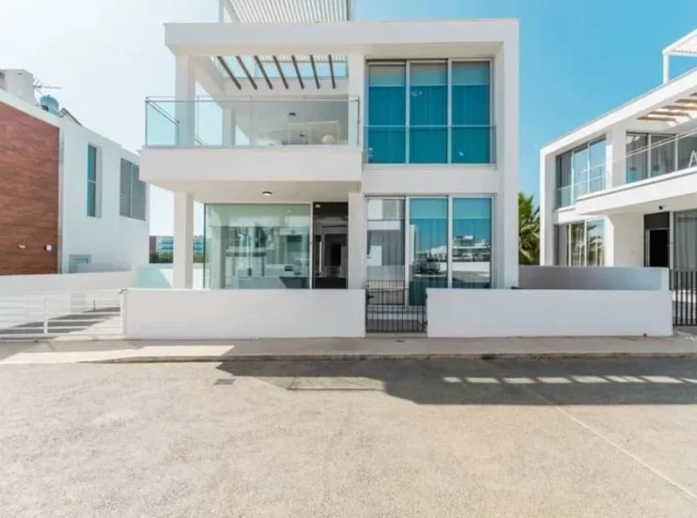 4 bedroom house 150 m² Protaras, Cyprus