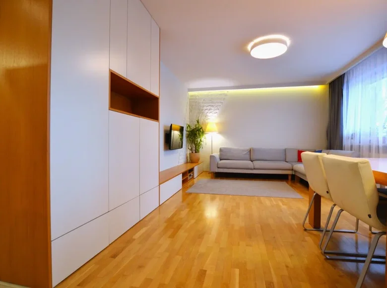 3 room apartment 76 m² Warsaw, Poland