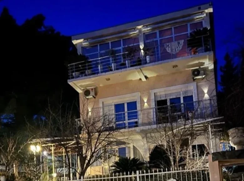 Haus 7 zimmer 302 m² Susanj, Montenegro