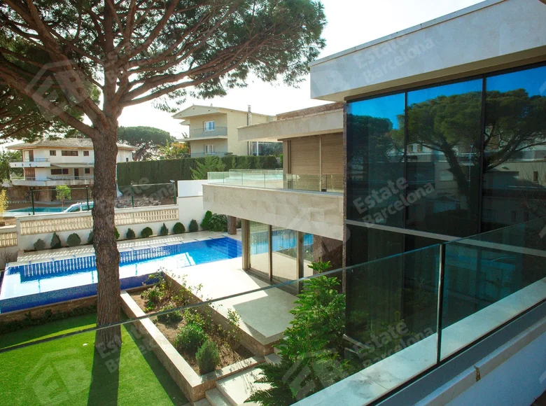 Casa 4 habitaciones 875 m² Costa Brava, España