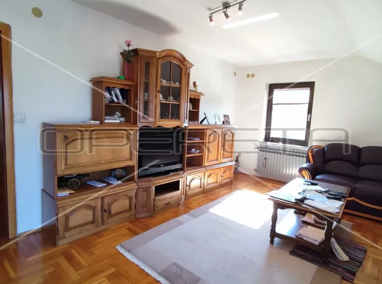 Mieszkanie 4 pokoi 104 m² Popovec, Chorwacja