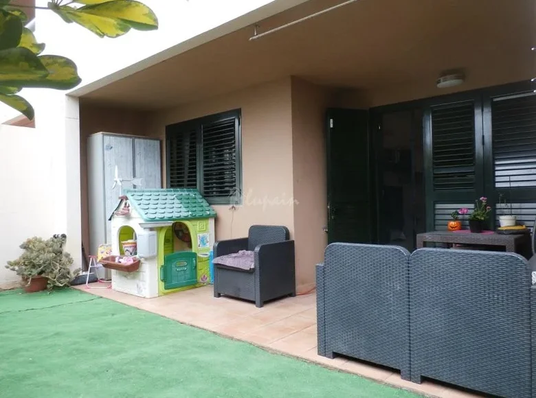 2 bedroom apartment 70 m² Adeje, Spain