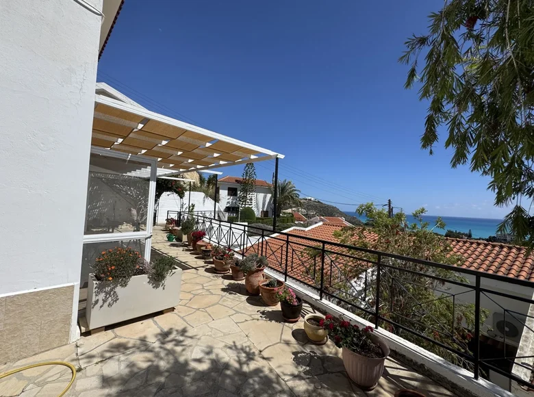4 bedroom apartment 132 m² Pissouri Municipality, Cyprus