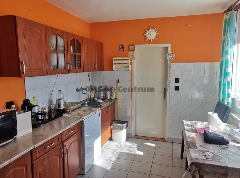 4 room house 160 m² Csaszar, Hungary