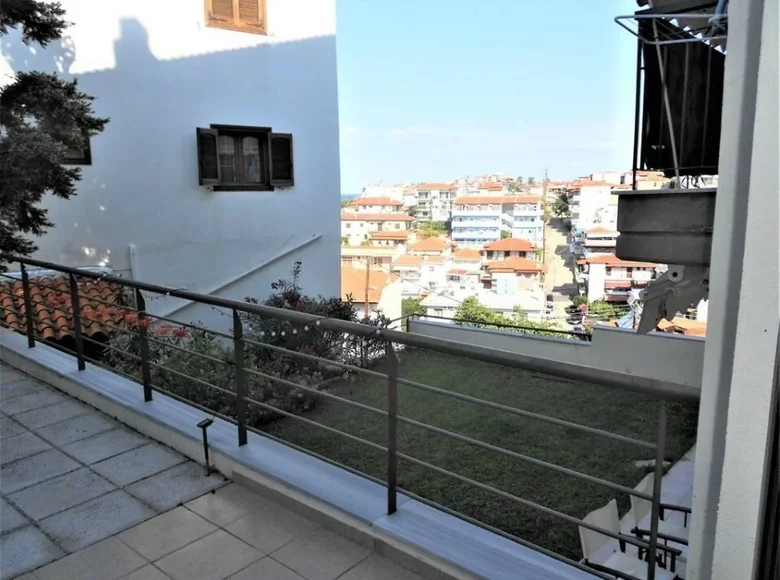 Mieszkanie 2 pokoi 65 m² Neos Marmaras, Grecja