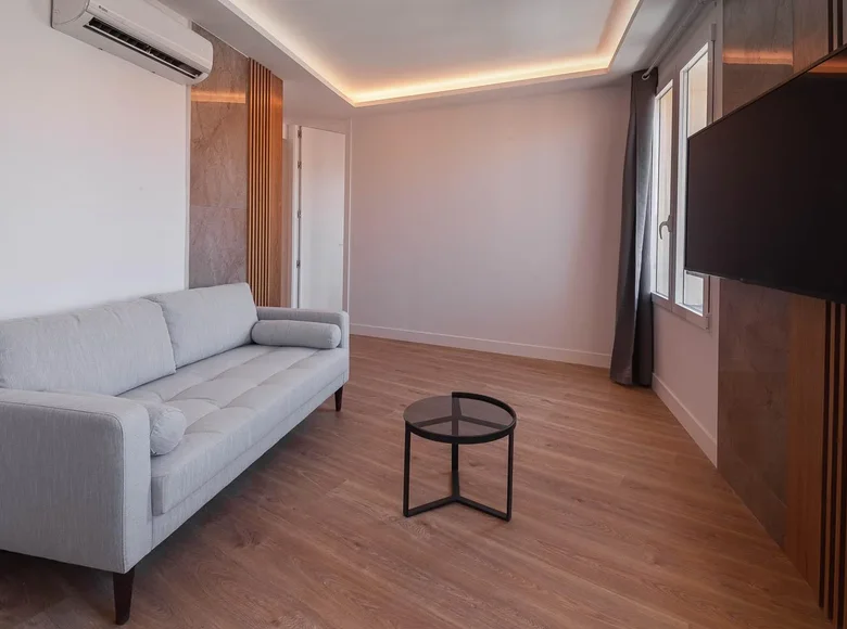 3 bedroom apartment 99 m² Madrid, Spain