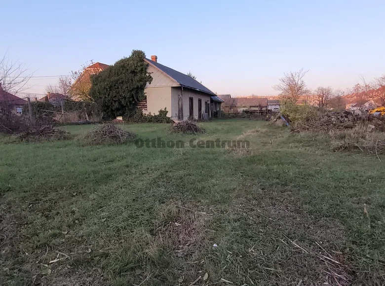 Land 984 m² Balmazujvaros, Hungary