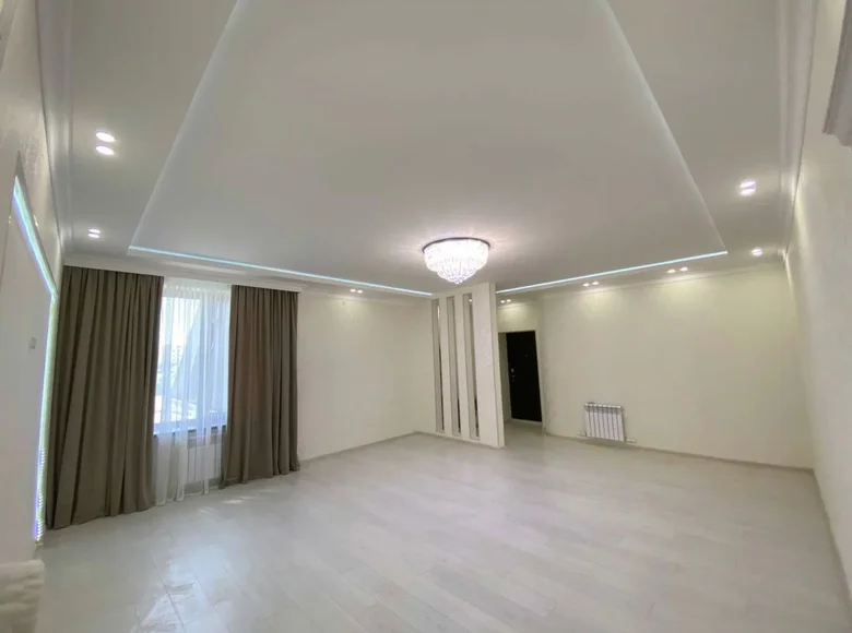 Квартира 3 комнаты 90 м² Самарканд, Узбекистан