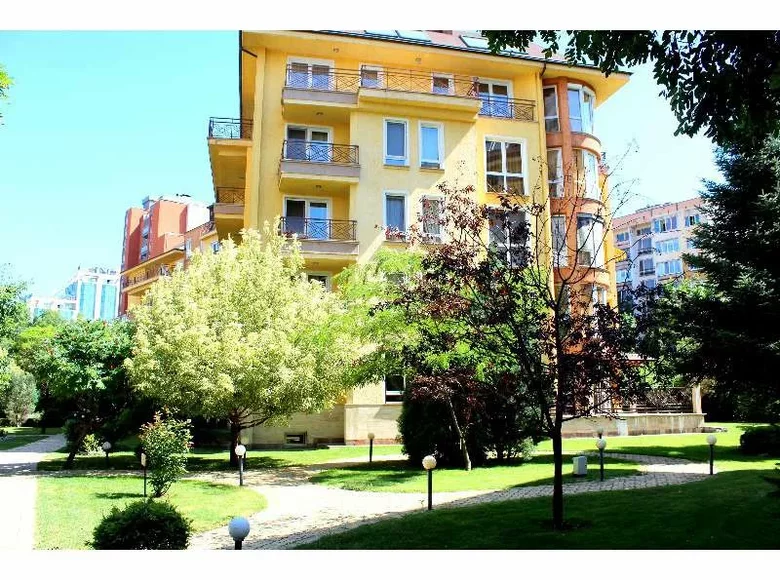 1 bedroom apartment 91 m² Sofia, Bulgaria
