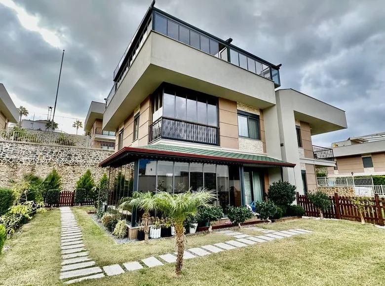 5-Zimmer-Villa 250 m² Mahmutlar, Türkei