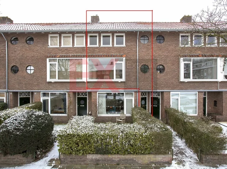Квартира 93 м² Хилверсюм, Нидерланды