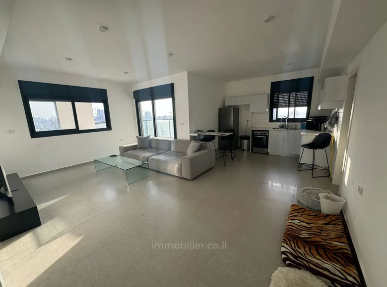 Квартира 3 комнаты 90 м² в Нетании, Израиль