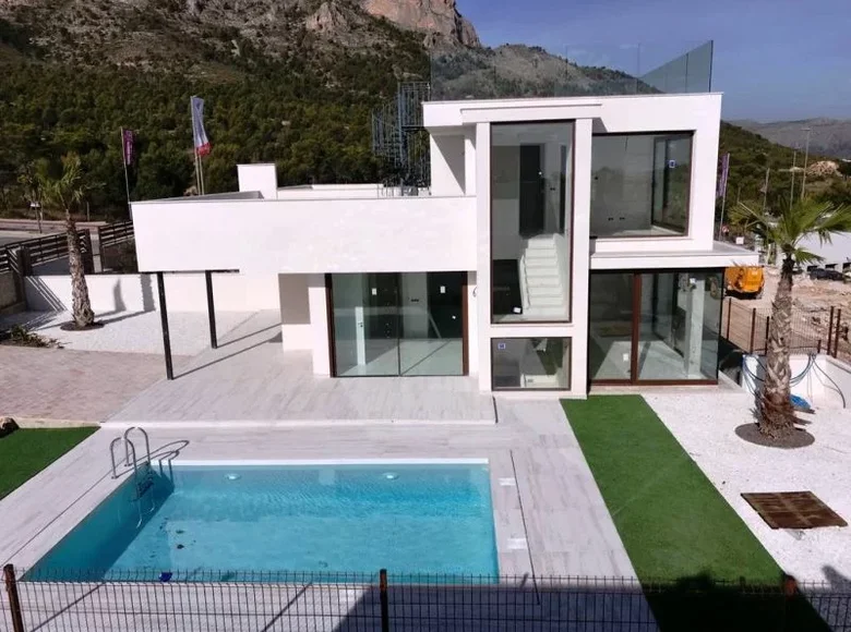 3 bedroom villa 228 m² Polop, Spain