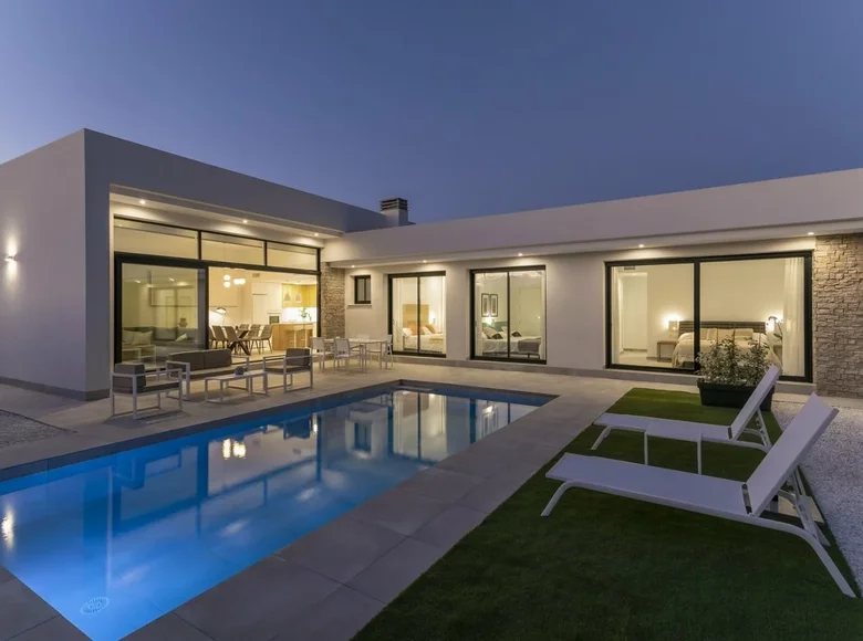 Villa de tres dormitorios 117 m² Calasparra, España