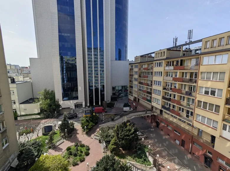 2 room apartment 38 m² Warsaw, Poland