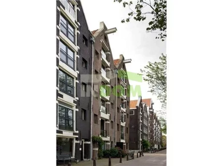 Mieszkanie 4 pokoi 200 m² Amsterdam, Holandia
