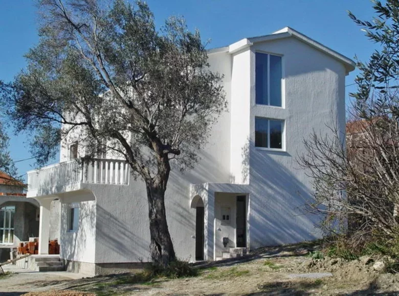 Casa 5 habitaciones 237 m² Montenegro, Montenegro