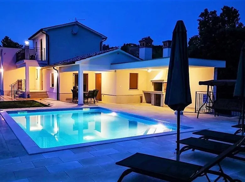 Villa 4 chambres 200 m² Rabac, Croatie