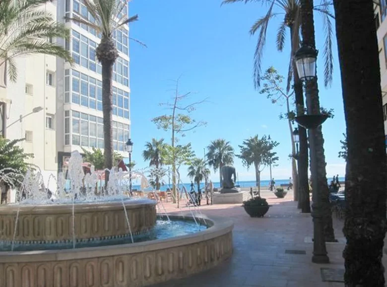 1 bedroom apartment 61 m² Estepona, Spain