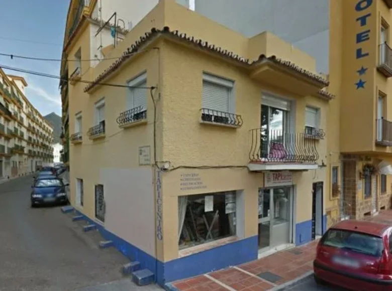 Apartamento 3 habitaciones 1 702 m² Marbella, España