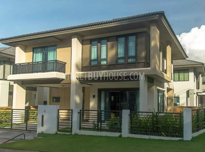 Villa de tres dormitorios 60 m² Phuket, Tailandia