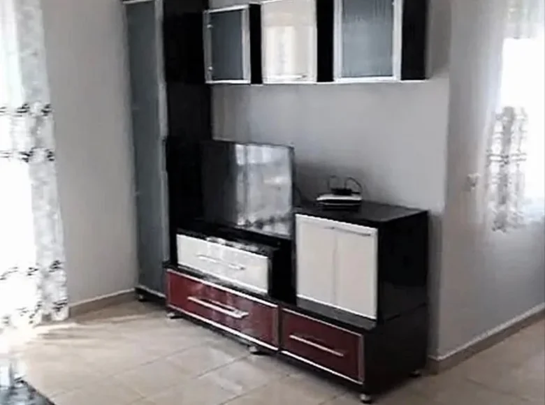 Mieszkanie 2 pokoi 65 m² Bashkia Durres, Albania
