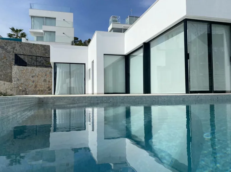 4 bedroom Villa 220 m² Finestrat, Spain