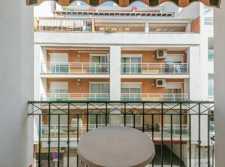 Квартира 2 спальни 100 м² Эстепона, Испания
