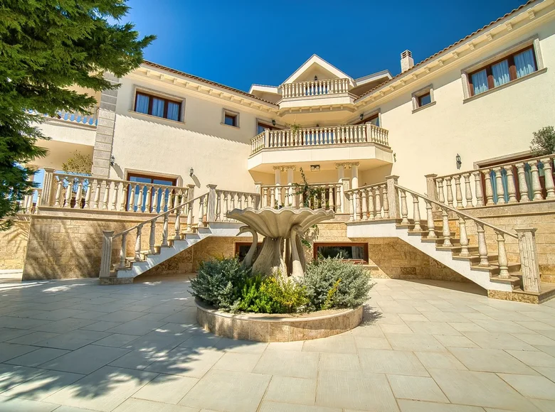5 bedroom house 620 m² Germasogeia, Cyprus