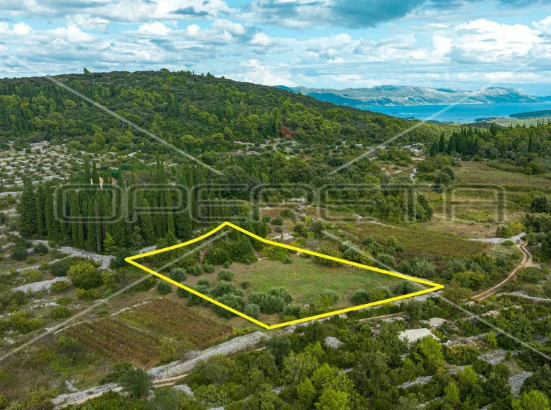 Działki 3 370 m² Zrnovo, Chorwacja