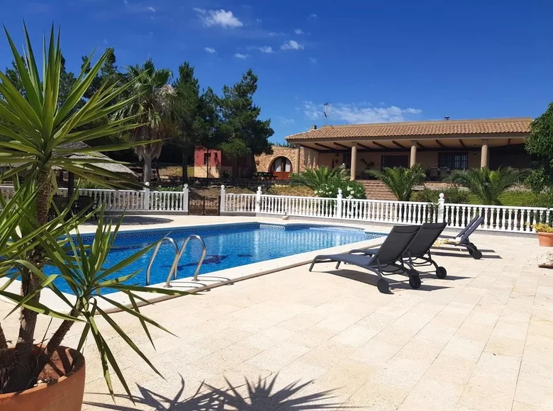 4 bedroom Villa 1 000 m² Murcia, Spain