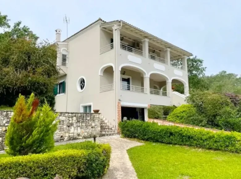 Casa 3 habitaciones 240 m² Municipality of Central Corfu and Diapontia Islands, Grecia