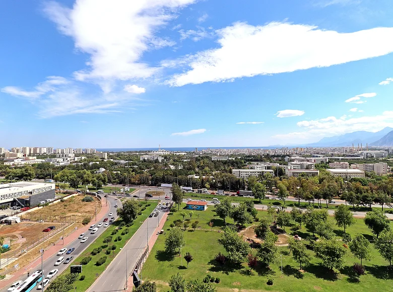 3 bedroom apartment 160 m² Gulveren, Turkey