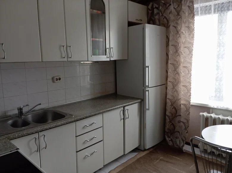 Mieszkanie 3 pokoi 66 m² Mińsk, Białoruś