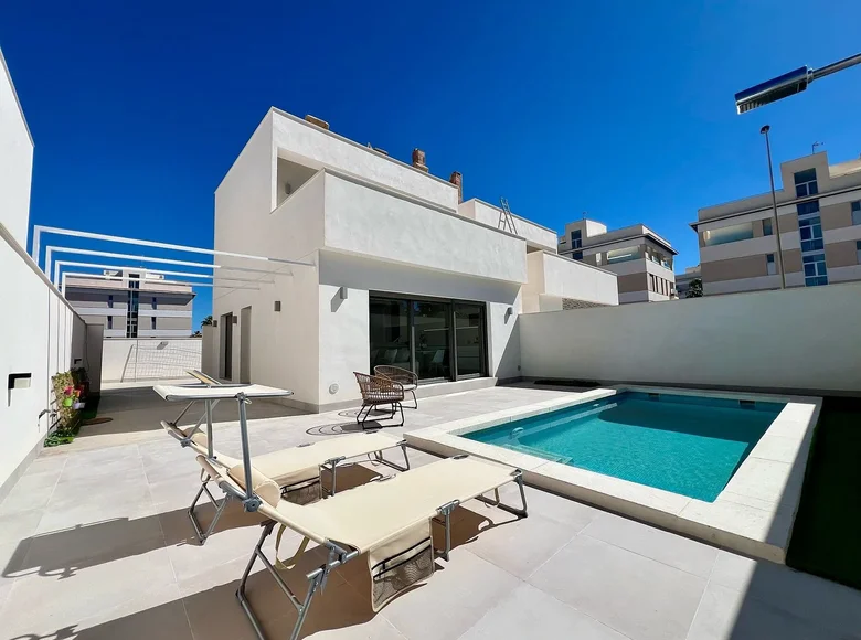 4-Zimmer-Villa 97 m² Orihuela, Spanien