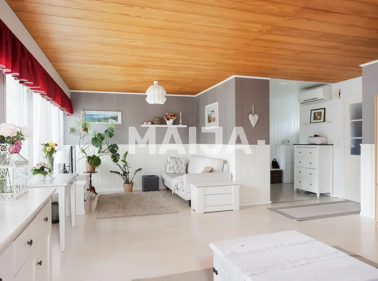 4 bedroom house 147 m² Jyväskylä sub-region, Finland