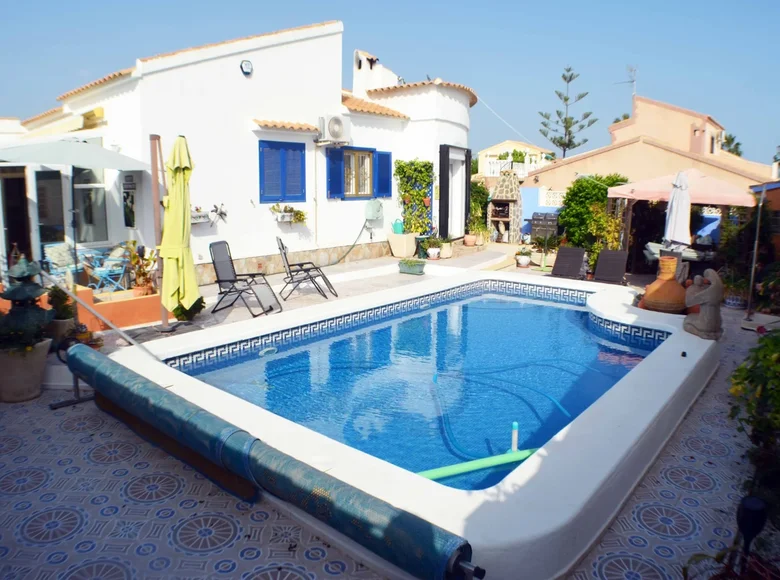 4 bedroom Villa 145 m² Alicante, Spain