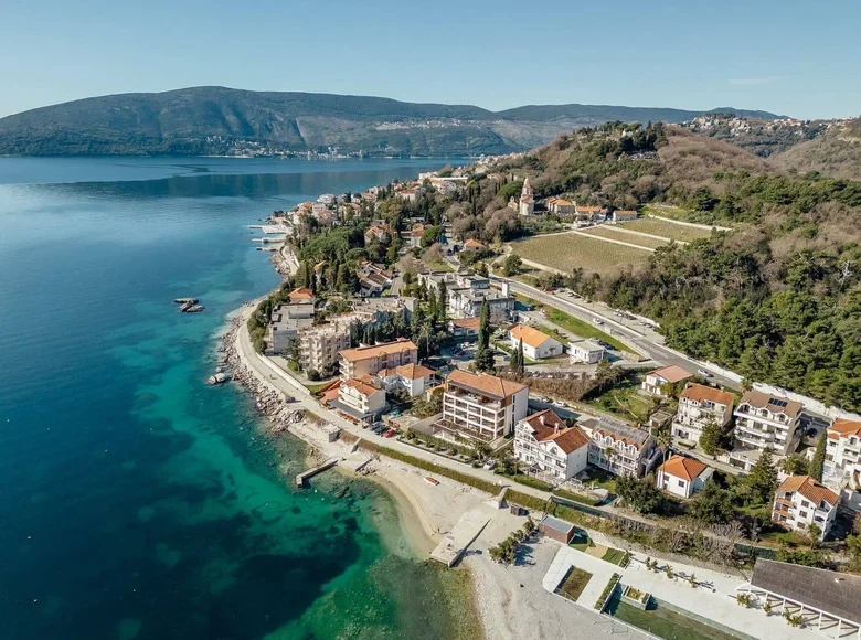 Apartamento 4 habitaciones 105 m² Herceg Novi, Montenegro