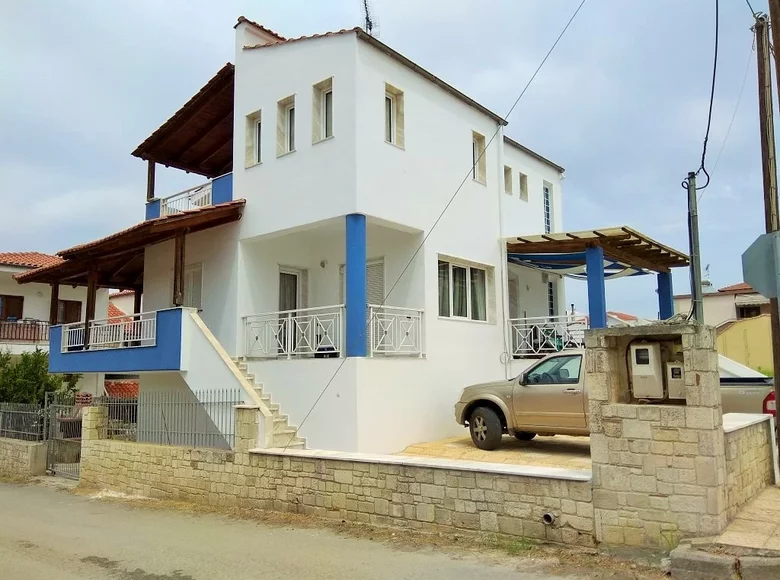 Casa de campo 7 habitaciones 215 m² Nea Fokea, Grecia