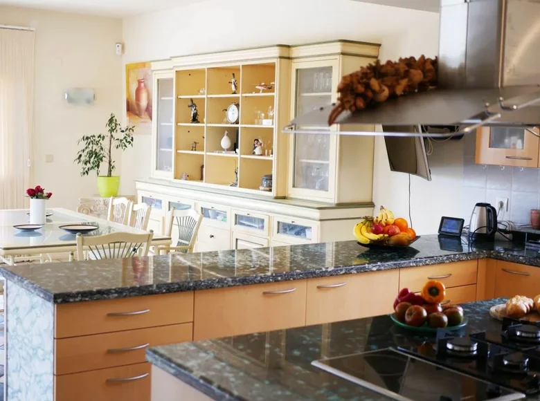 Dom drewniany w stylu górskim 441 m² el Campello, Hiszpania