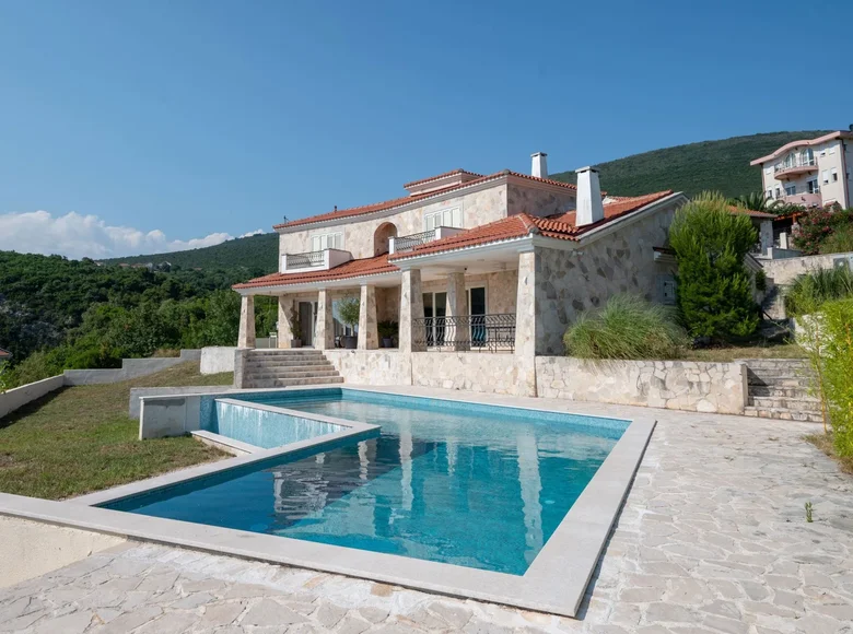 Вилла 6 комнат 228 м² Lustica, Черногория