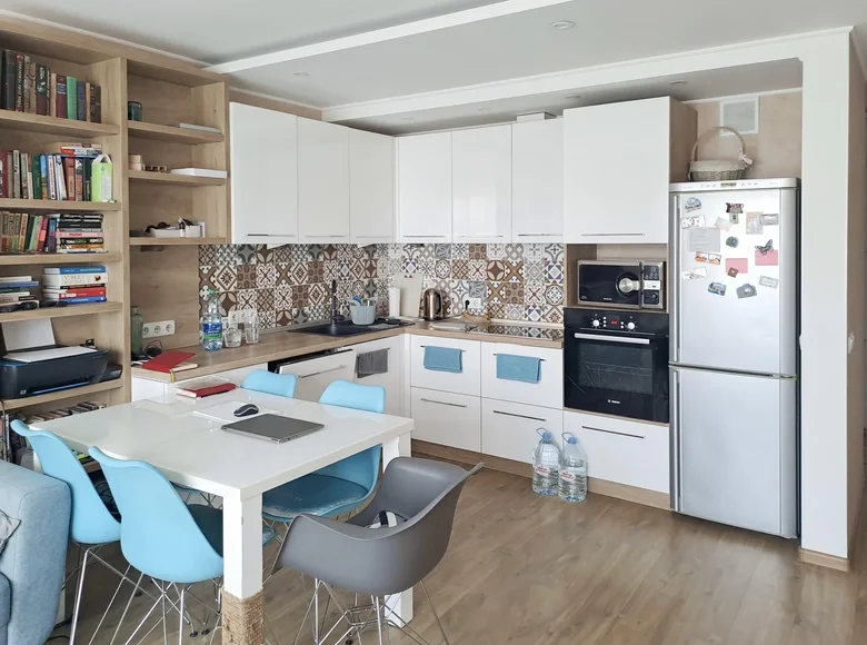Mieszkanie 3 pokoi 70 m² Mińsk, Białoruś