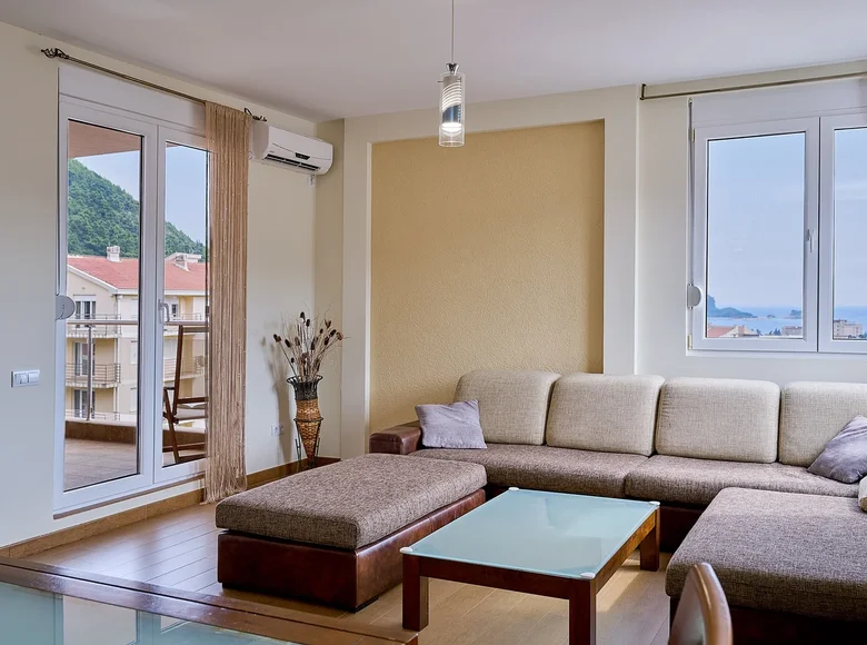 2 bedroom apartment 88 m² Budva, Montenegro