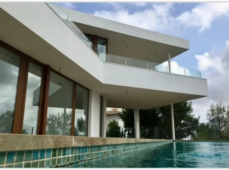 4-Schlafzimmer-Villa 455 m² Denia, Spanien