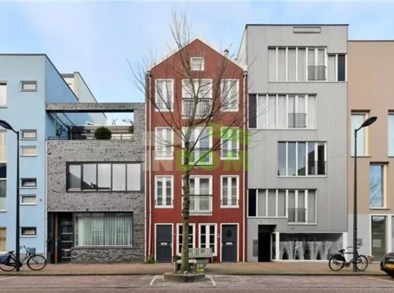 Mieszkanie 5 pokojów 143 m² Amsterdam, Holandia