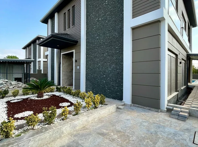 villa de 5 dormitorios 300 m² Muratpasa, Turquía