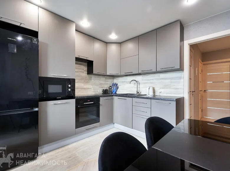 1 room apartment 40 m² Kopishche, Belarus