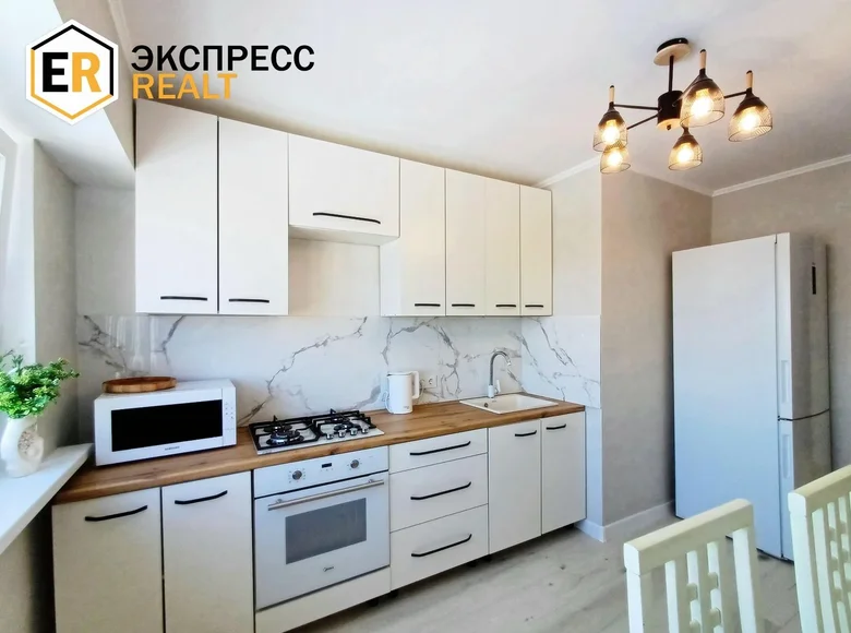 3 room apartment 76 m² Kobryn, Belarus